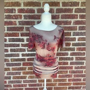 Ladies Maurices Rose Print Form Fitting Stretch Ruched Side Top Size Small
